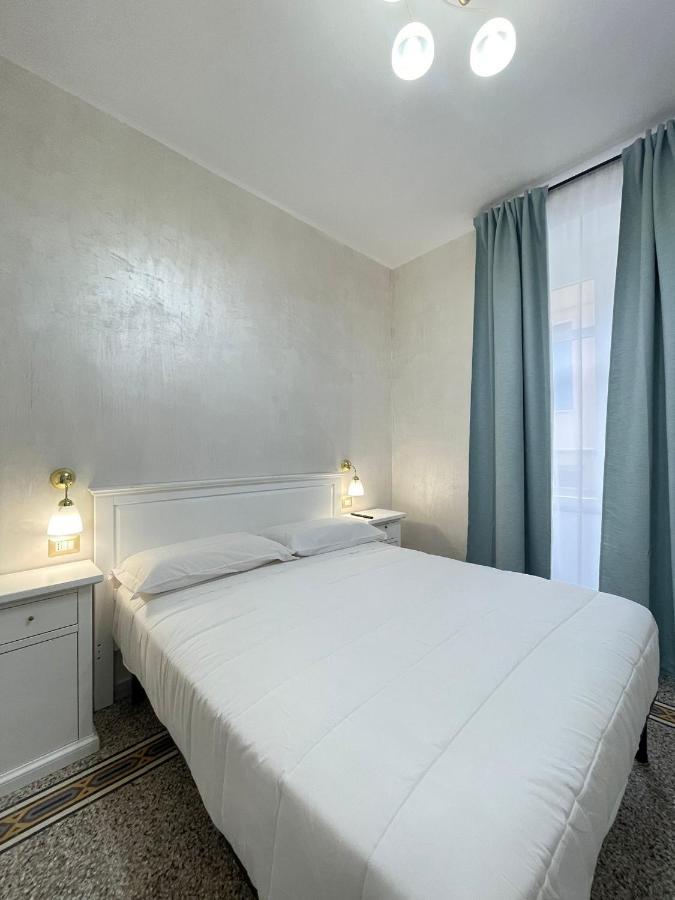 فندق La Casa In Centro ساليرنو المظهر الخارجي الصورة